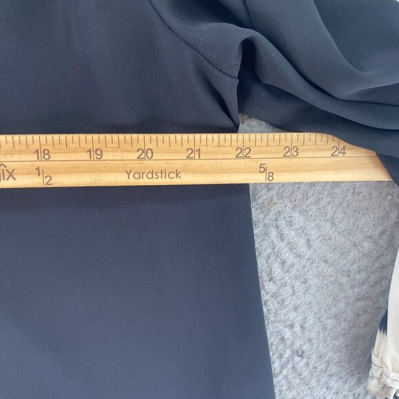 Chicos Top Womens 1.5 US Medium Ivory Black Floral Pintuck Balloon Long Sleeve - Picture 7 of 9